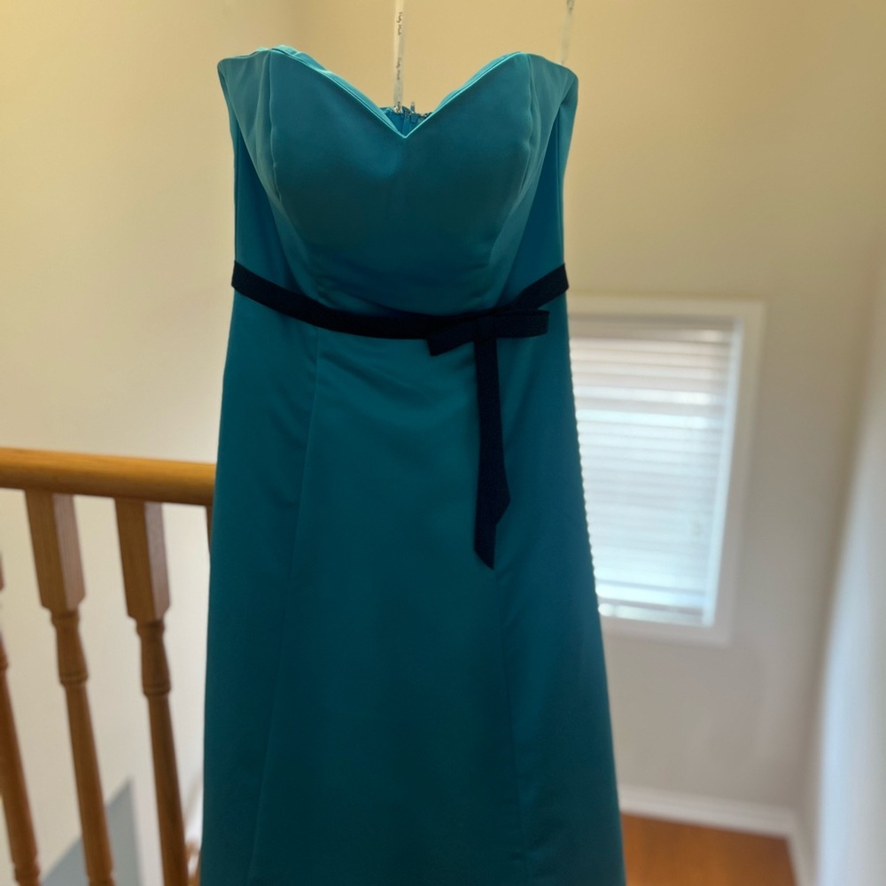 Elegant Teal Strapless Dress with Black Accent
